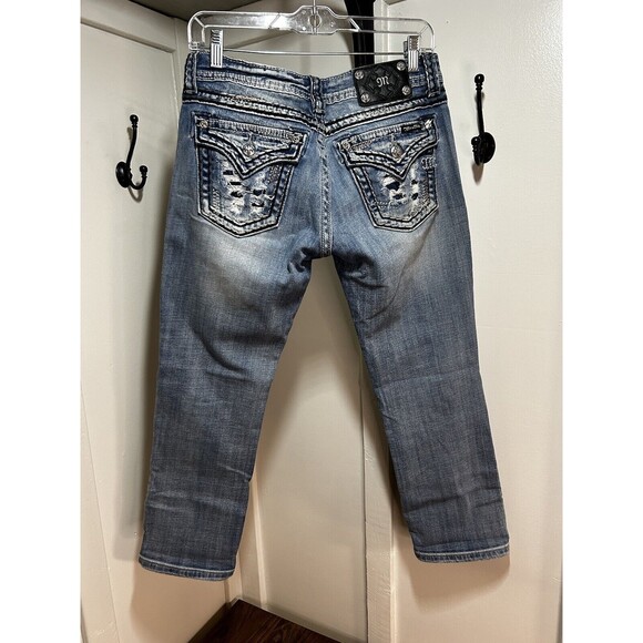 Miss Me Jeans Womens  Cuffed Capri Size 28 Rhinestone Distressed - Picture 5 of 8
